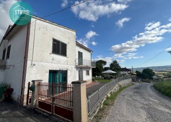 Foto 38 - Independent house via Tevere
 
1, Collazzone - photo 38