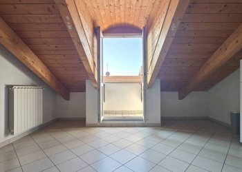 Camera da letto - Three-room apartment via Giuseppe Talucchi, 32, Torino (neighborhood San Donato) - photo 3
