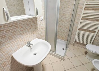 Bagno - Three-room apartment via Giuseppe Talucchi, 32, Torino (neighborhood San Donato) - photo 10