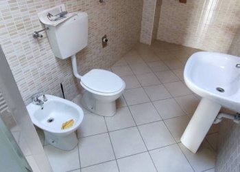 Bagno - Three-room apartment via Giuseppe Talucchi, 32, Torino (neighborhood San Donato) - photo 10