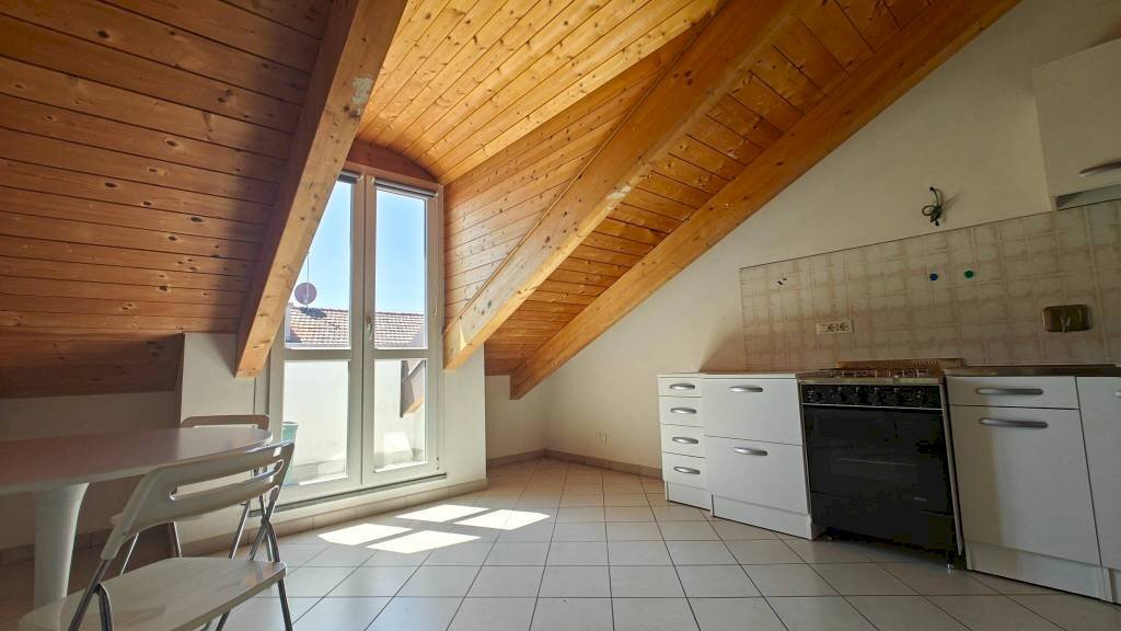Cucina - Bilocale via Giuseppe Talucchi, 32, Torino (zona San Donato) - foto 1