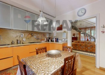 Cucina - Villa Via Passirano
 
20, Vimercate - photo 10