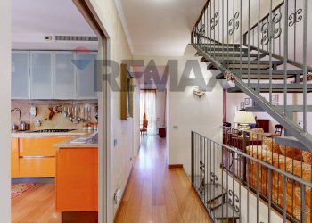 Hall / corridoio - Villa Via Passirano
 
20, Vimercate - photo 13