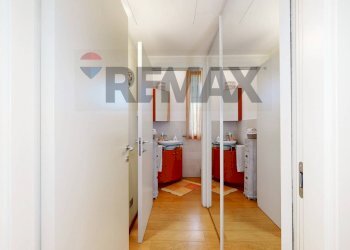 Hall / corridoio - Villa Via Passirano
 
20, Vimercate - photo 14