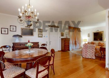 Sala da pranzo - Villa Via Passirano
 
20, Vimercate - photo 18