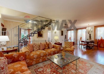 Sala da pranzo - Villa Via Passirano
 
20, Vimercate - photo 22