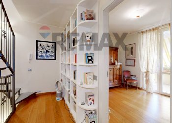 Hall / corridoio - Villa Via Passirano
 
20, Vimercate - photo 24