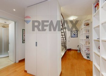 Hall / corridoio - Villa Via Passirano
 
20, Vimercate - photo 33