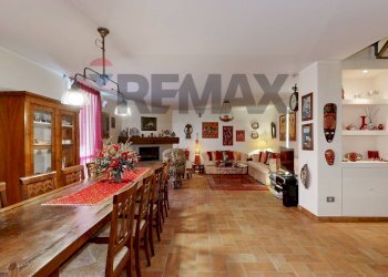 Sala da pranzo - Villa Via Passirano
 
20, Vimercate - photo 41