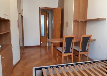 Camera da letto - Two-room apartment via Col Moschin, 11, Milano - photo 2