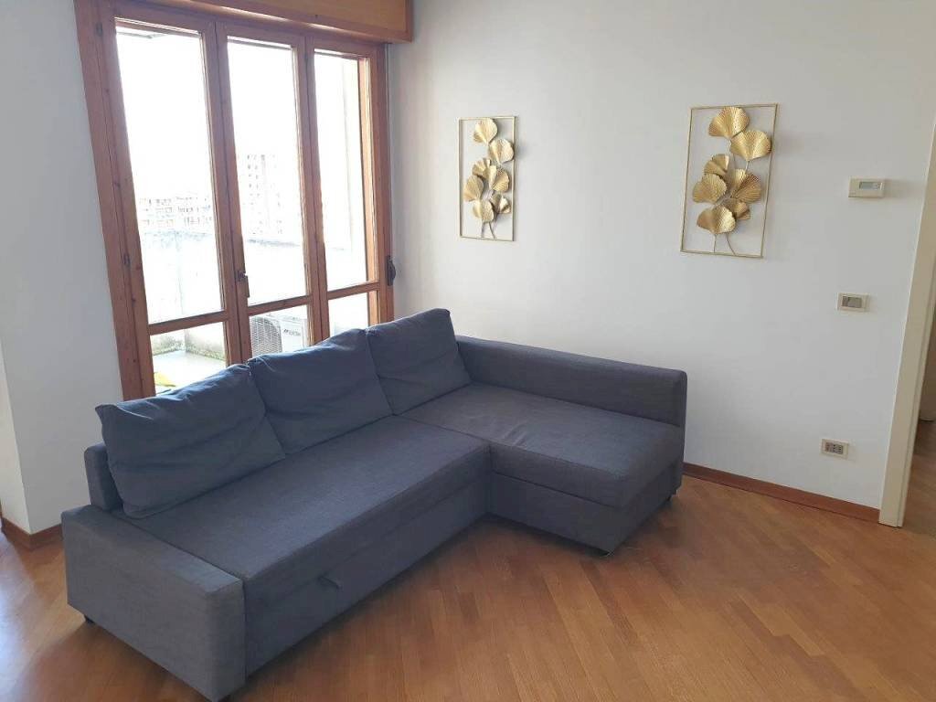 Salone - Two-room apartment piazza Giuseppina Strepponi, 15, Parma - photo 3
