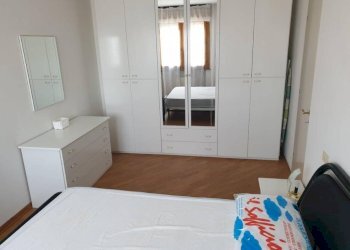 Camera da letto - Bilocale piazza Giuseppina Strepponi, 15, Parma - foto 13