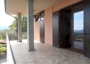 Interno palazzo - Three-room apartment Almese - photo 4