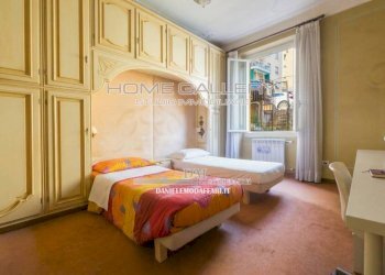 Camera da letto - Quadrilocale via Oberto Cancelliere, Genova (zona Castelletto) - foto 11