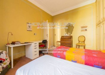 Camera da letto - Quadrilocale via Oberto Cancelliere, Genova (zona Castelletto) - foto 12