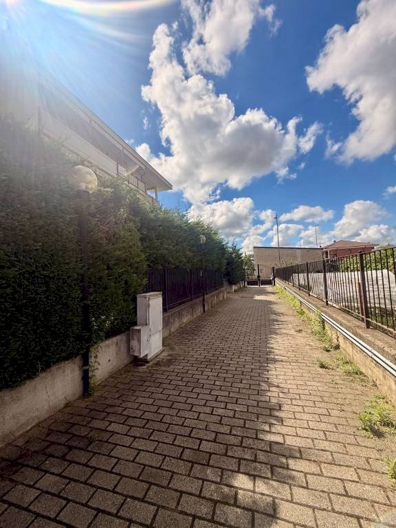 Zona - Three-room apartment via Bardonecchia, 12/7, Carmagnola - photo 2