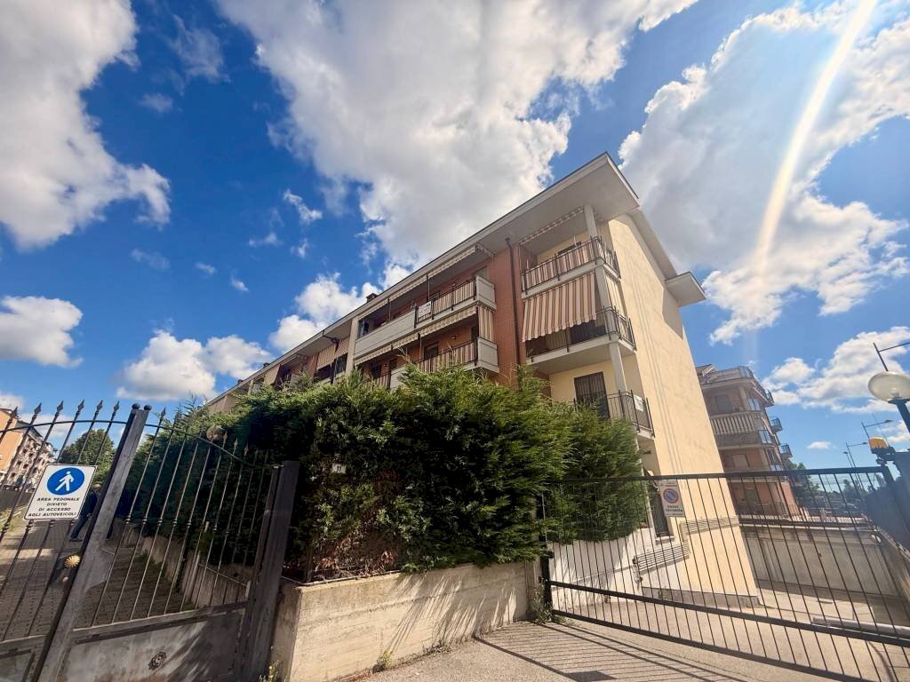 Facciata - Three-room apartment via Bardonecchia, 12/7, Carmagnola - photo 3