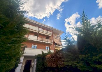 Facciata - Three-room apartment via Bardonecchia, 12/7, Carmagnola - photo 4