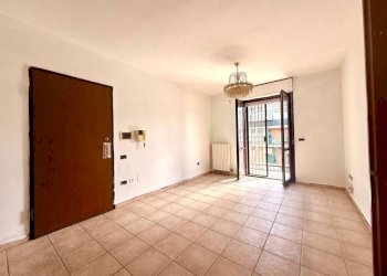 Soggiorno - Three-room apartment via Bardonecchia, 12/7, Carmagnola - photo 7