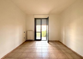 Camera da letto - Three-room apartment via Bardonecchia, 12/7, Carmagnola - photo 11