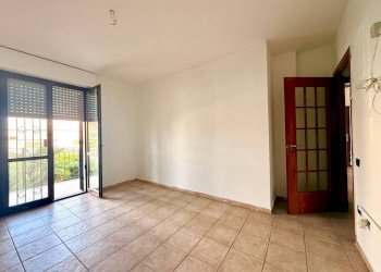 Camera da letto - Three-room apartment via Bardonecchia, 12/7, Carmagnola - photo 12