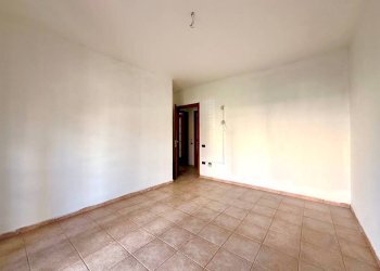 Camera da letto - Three-room apartment via Bardonecchia, 12/7, Carmagnola - photo 14