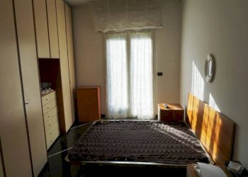 Camera da letto - Trilocale corso Luigi Andrea Martinetti, 37, Genova (zona Sampierdarena) - foto 6