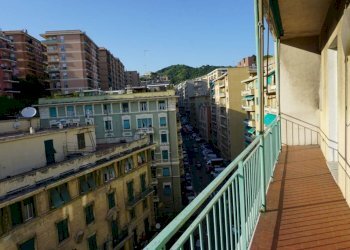 Balcone - Trilocale corso Luigi Andrea Martinetti, 37, Genova (zona Sampierdarena) - foto 17