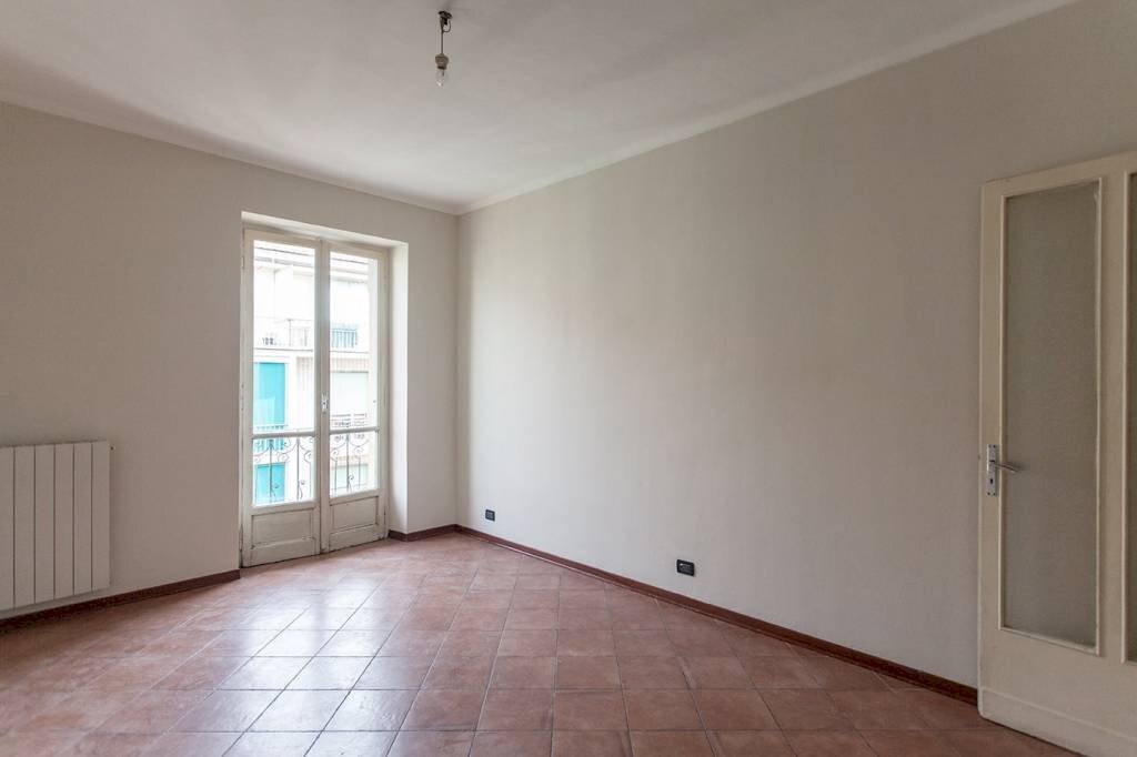 Camera da letto - Bilocale via Vigone, 7, Torino (zona Cenisia) - foto 1