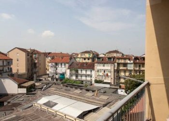 Balcone - Two-room apartment via Vigone, 7, Torino (neighborhood Cenisia) - photo 4