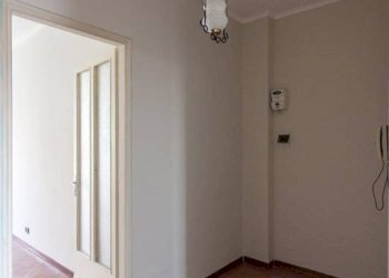 Disimpegno - Two-room apartment via Vigone, 7, Torino (neighborhood Cenisia) - photo 16