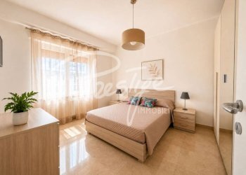 Camera da letto - Three-room apartment piazza Dante Alighieri, La Spezia - photo 5
