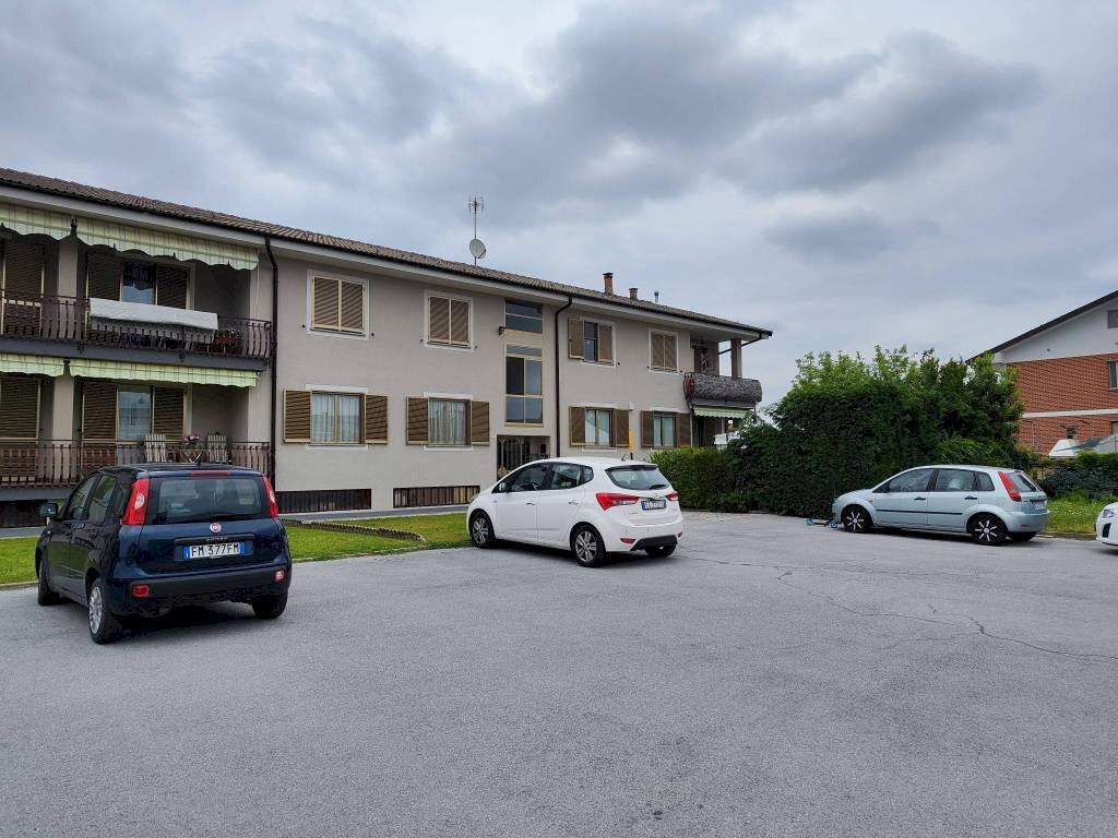 Facciata - Bilocale via Vecchia di Cuneo, 93, Beinette - foto 1