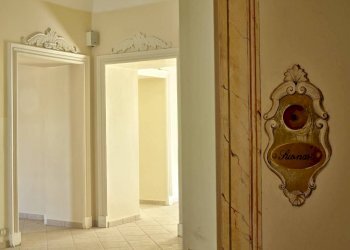 Corridoio - Appartamento via Giuseppe Chiappero, 15, Pinerolo - foto 14