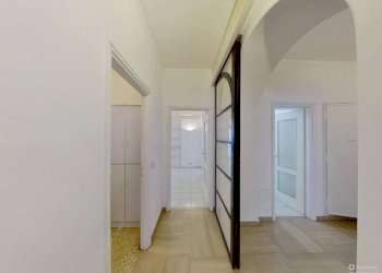 Disimpegno - Appartamento corso Galileo Ferraris, 122, Torino (zona Crocetta) - foto 10