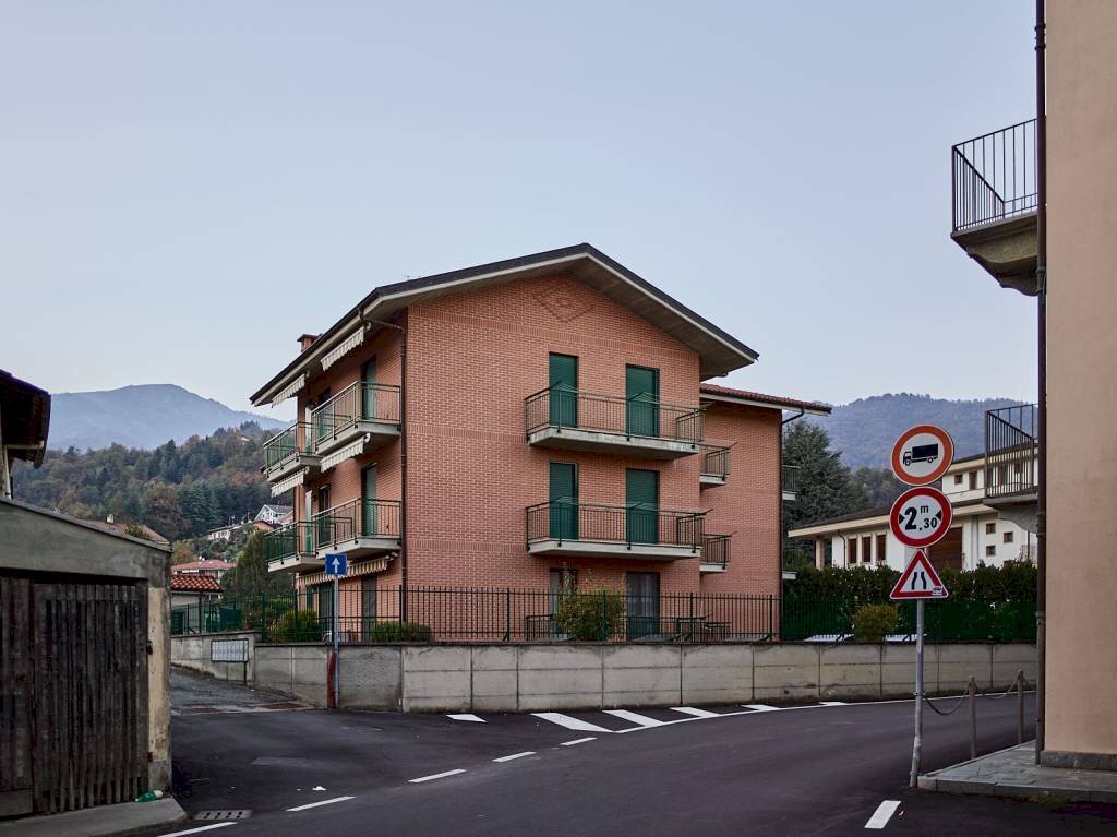 Facciata - Bilocale via Barge, 9, Paesana - foto 1