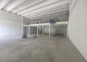Foto 6 - Warehouse Via Fioravanti
15, San Benedetto del Tronto - photo 6