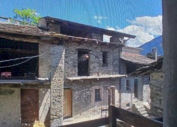 Facciata - Casa indipendente via Vecchia, 25, Berbenno di Valtellina - foto 11