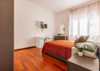 Camera da letto - Quadrilocale via Portoferraio, 4, Milano - foto 20