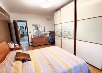 Camera da letto - Appartamento via Bruno Buozzi, 33, Grugliasco - foto 12