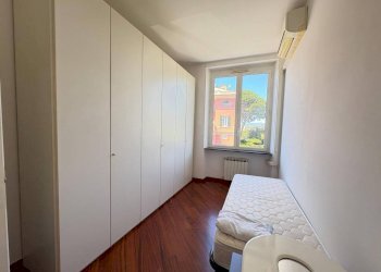 Camera da letto - Appartamento via Silvano Stacchetti, Genova (zona Quarto) - foto 21