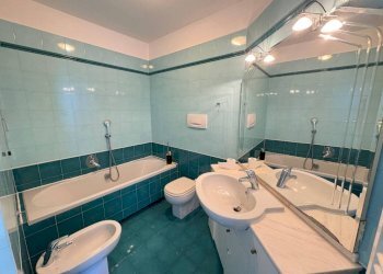 Bagno - Appartamento via Silvano Stacchetti, Genova (zona Quarto) - foto 22