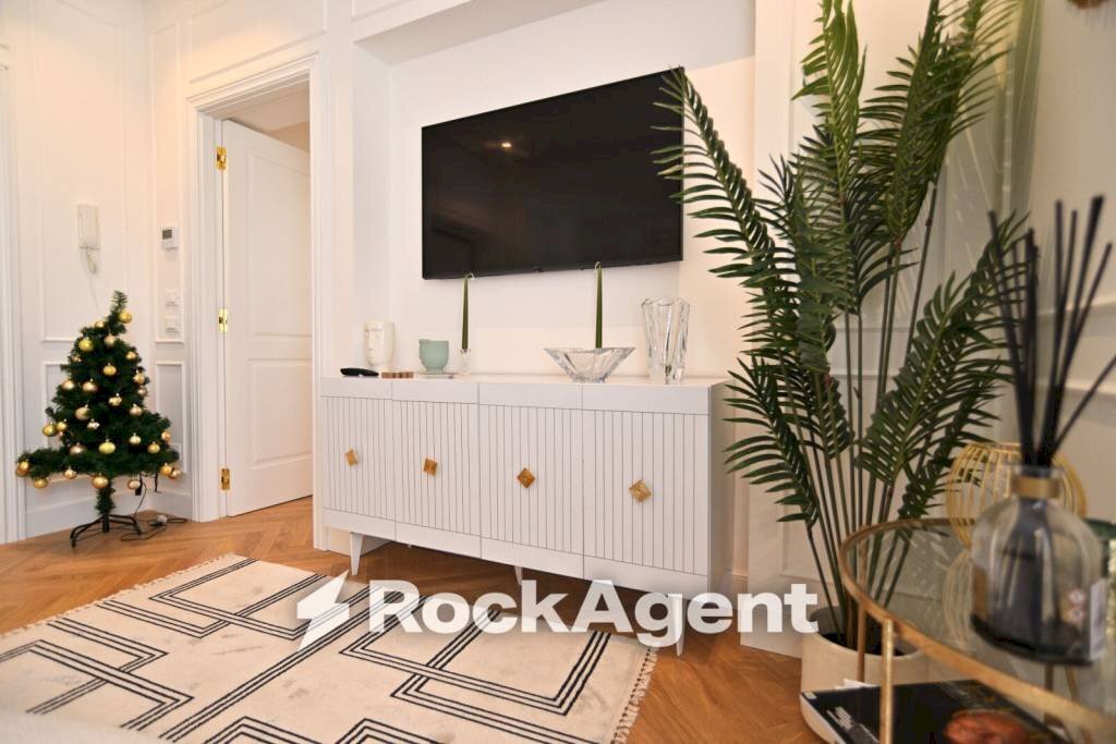 Salone - Three-room apartment via Franco Michelini Tocci, Roma - photo 3