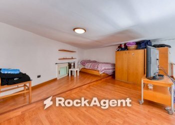 Camera da letto - Quadrilocale corso Vittorio Emanuele, Napoli (zona Chiaia) - foto 7