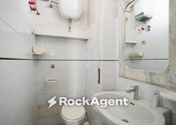 Bagno - Negozio via Anastasio II, 159, Roma - foto 17