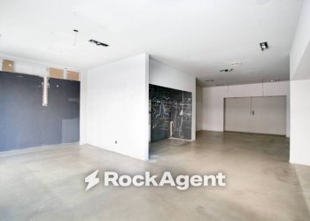Interno non residenziale - Negozio via Anastasio II, 159, Roma - foto 28