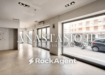 Interno non residenziale - Negozio via Anastasio II, 159, Roma - foto 1