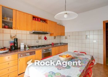 Cucina - Apartment via Roccabernarda, Roma - photo 15