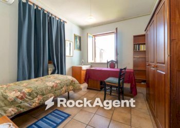 Camera da letto - Villa via Vampolieri, 31, Aci Catena - photo 17