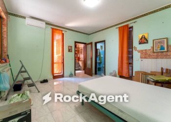 Camera da letto - Villa via Vampolieri, 31, Aci Catena - photo 30